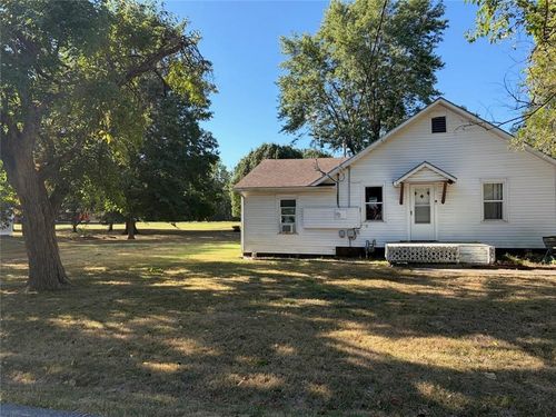 3600 Grand Ave, Parsons, KS, 67357-3749 | Card Image