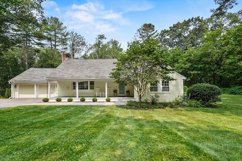 271 Russell St, Carlisle, MA, 01741-1714 | Card Image