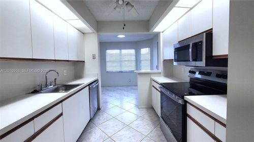 311e-901 Sw 128th Ave, Pembroke Pines, FL, 33027 | Card Image