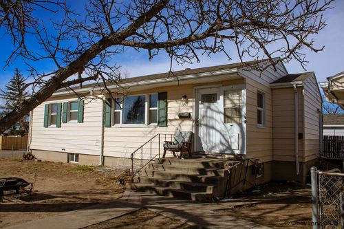 1002 Hot Springs Ave, Cheyenne, WY, 82001-5639 | Card Image