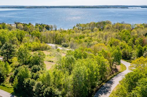 7 Highfields Ln, Northport, ME, 04849-3033 | Card Image