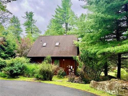 2 Water Lilly Lane, Thompson, NY, 12701 | Card Image
