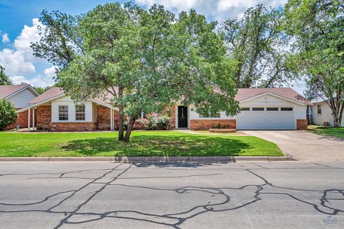 3215 Sinclair Ave, Midland, TX, 79705-8239 | Card Image