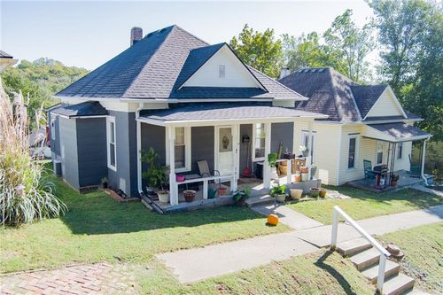 3013 N 9th St, Saint Joseph, MO, 64505-1925 | Card Image