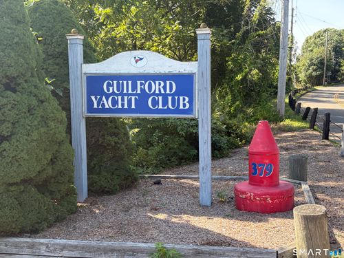 bn2234-379 New Whitfield St, Guilford, CT, 06437-3472 | Card Image