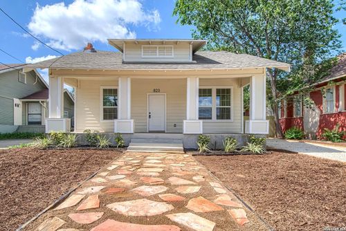 823 W French Pl, San Antonio, TX, 78212-3645 | Card Image