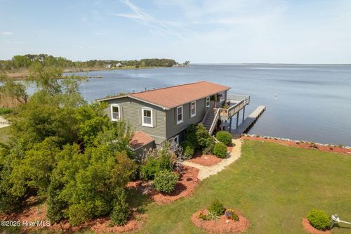 193 Whites Neck Ln, Knotts Island, NC, 27950-9636 | Card Image