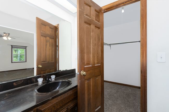 1280 W Bauer Rd, Home with 5 bedrooms, 3 bathrooms and 4 parking in Naperville IL | Image 18