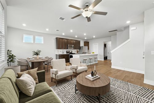 7602 Darby Swank Vw, Austin, TX, 78744-4574 | Card Image