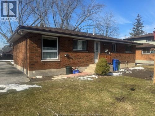 6110 Quick Avenue, Lasalle, ON, N9J3C7 | Card Image