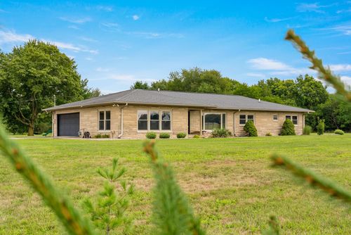 10966 S Bouse Dr, Silver Lake, IN, 46982-9700 | Card Image