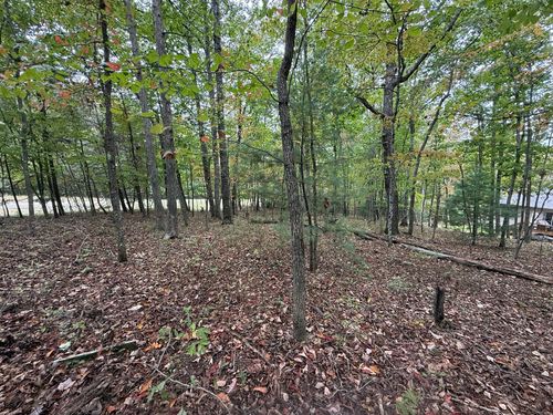 551 Stonehenge Dr, Crossville, TN, 38558-2731 | Card Image