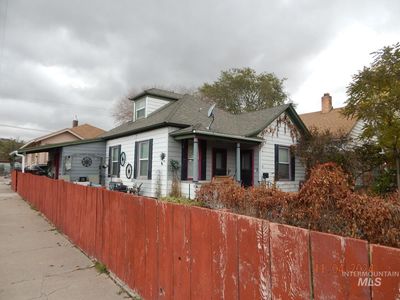 1003 N Harrison, Home with 2 bedrooms, 2 bathrooms and 1 parking in Pocatello ID | Image 3