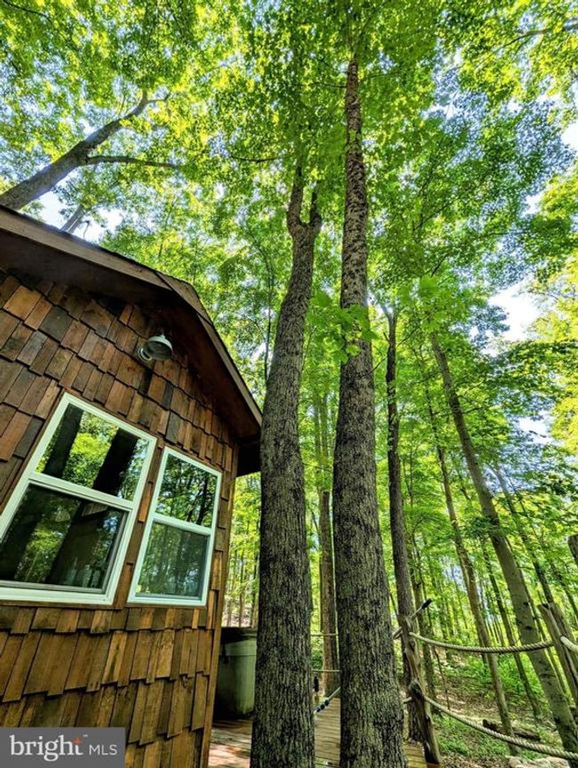 326 Preacher Ln, House other with 1 bedrooms, 1 bathrooms and null parking in Great Cacapon WV | Image 60