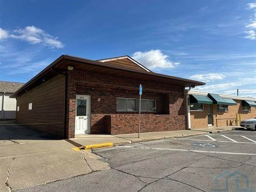 605 Ontario St, Storm Lake, IA, 50588-1844 | Card Image