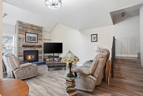 1915 E Broadway St, Missoula, MT, 59802-4901 | Card Image