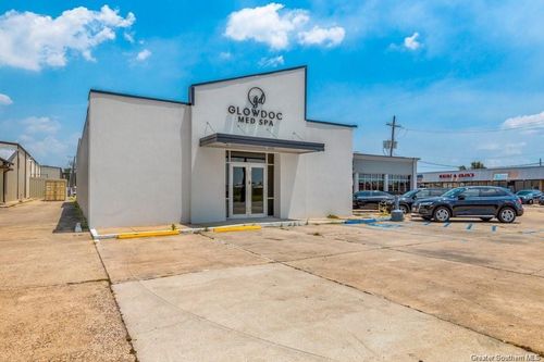 3939 Ryan St, Lake Charles, LA, 70605-2817 | Card Image