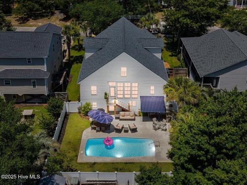104 Ne 27th St, Oak Island, NC, 28465-5901 | Card Image