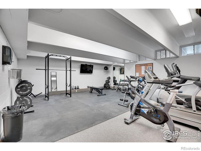 Large private gym | Image 35