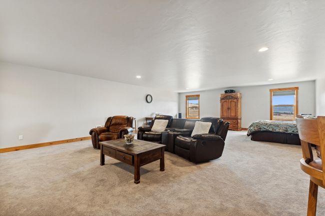 Living room-Upstairs | Image 37