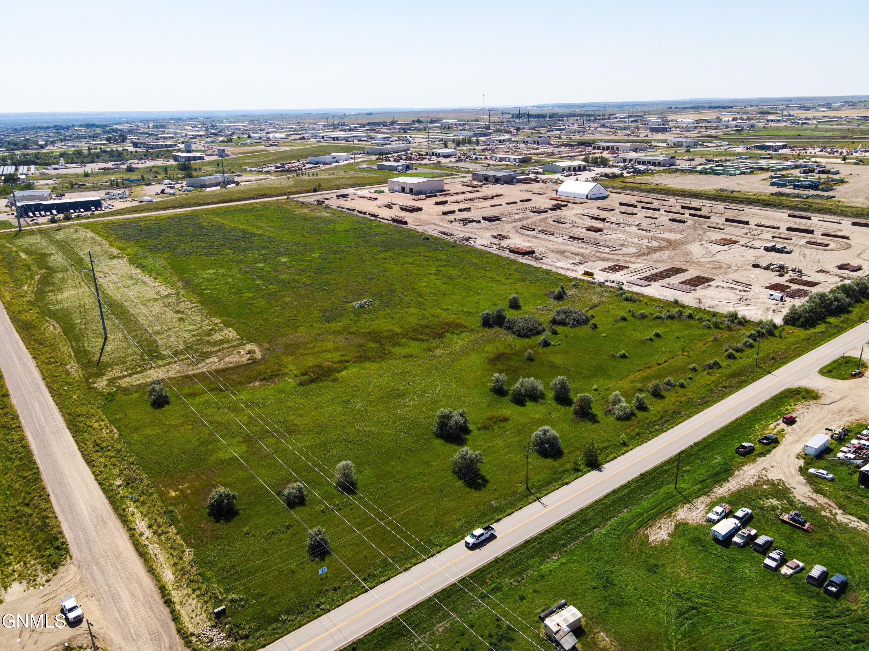 Land in Williston