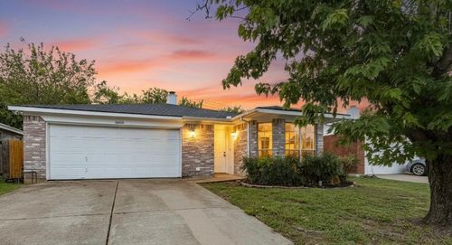 6400 Twilight Cir, Fort Worth, TX, 76179-3710 | Card Image