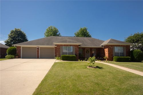 2103 8th St, Russellville, AR, 72801-5657 | Card Image