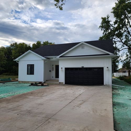 422 View St, Ottawa, IL, 61350-4346 | Card Image