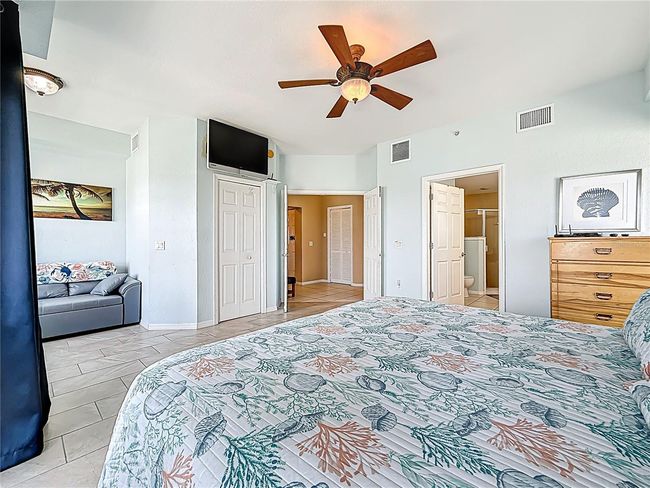 Master Bedroom | Image 29