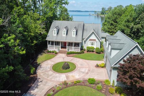 355 Suttons Landing Rd, Hertford, NC, 27944-9513 | Card Image