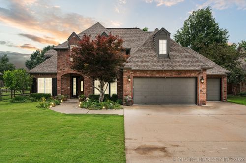 9107 N 102nd Eastavenue, Owasso, OK, 74055 | Card Image