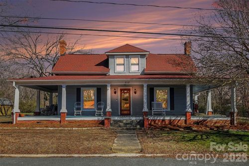 612 Ross St, Marshville, NC, 28103-1353 | Card Image