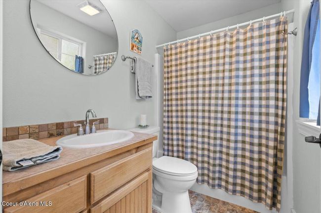 596 Overlake View Rd, House other with 3 bedrooms, 3 bathrooms and null parking in Cocolalla ID | Image 17