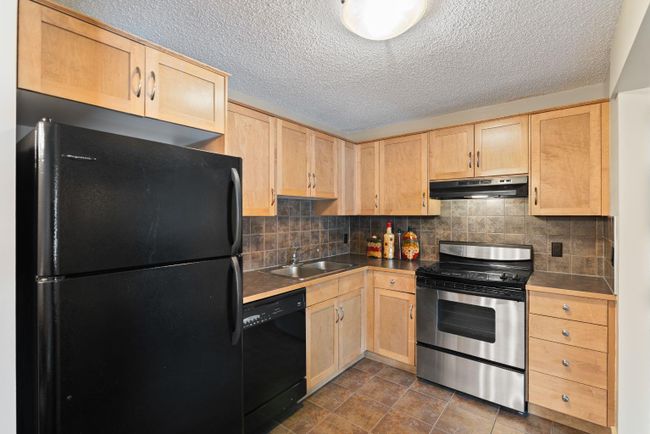 45 Cedar Springs Gardens Sw, Home with 2 bedrooms, 1 bathrooms and 1 parking in Calgary AB | Image 12