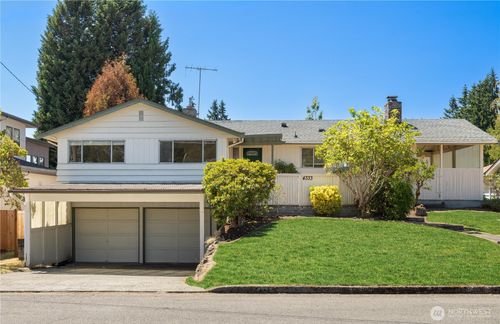 4333 123rd Ave Se, Bellevue, WA, 98006-1919 | Card Image