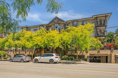 111 - 5488 198 St, Condo with 2 bedrooms, 2 bathrooms and 1 parking in Langley BC | Image 1