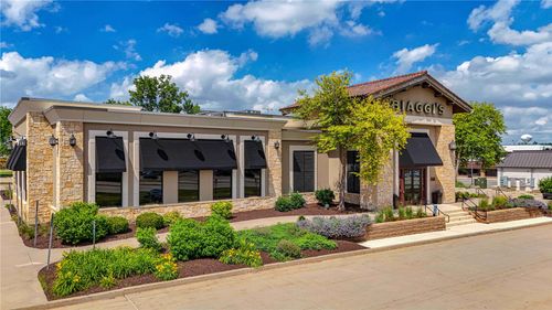 320 Collins Rd Ne, Cedar Rapids, IA, 52402-3119 | Card Image