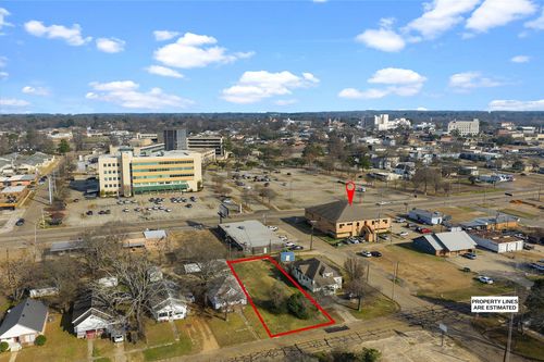 1008 Spruce St, Texarkana, TX, 75501-5126 | Card Image