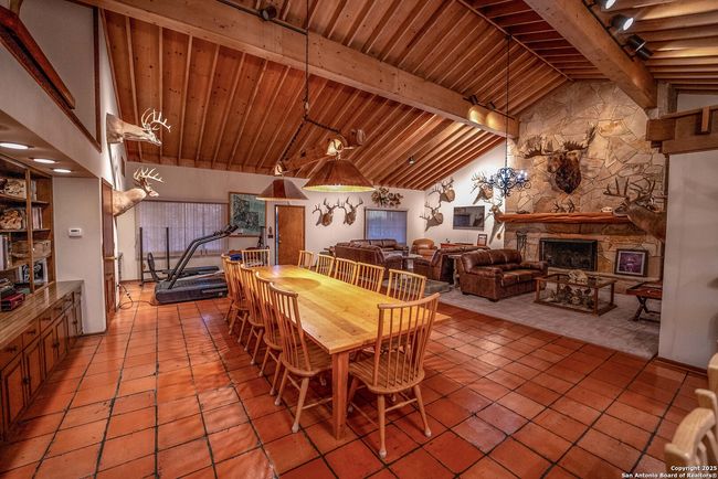 9239 Fm 133, Home with 7 bedrooms, 7 bathrooms and null parking in Cotulla TX | Image 40
