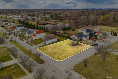 1277 Liza Blvd, Pontiac, MI, 48342-1988 | Card Image