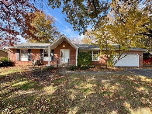 515 Oneida Ave Nw, Canton, OH, 44708-3467 | Card Image