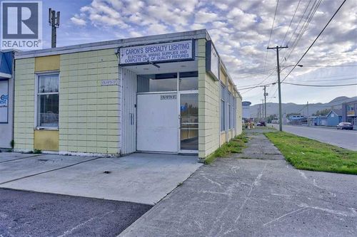 176 5th St, Kitimat, BC, V8C2C2 | Card Image