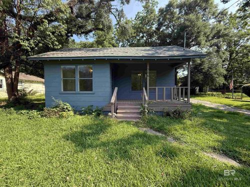 306 Hillside Dr, Chickasaw, AL, 36611-1215 | Card Image