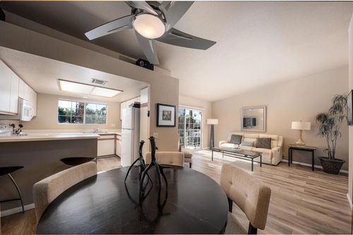 d18-505 S Farrell Dr, Palm Springs, CA, 92264-8071 | Card Image