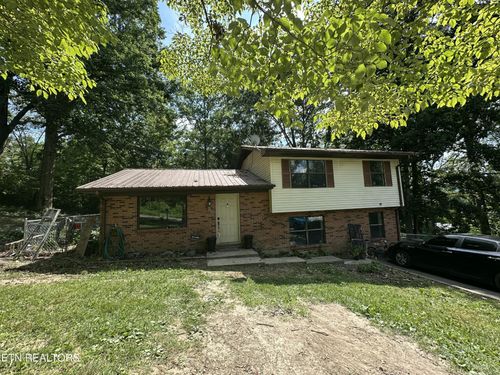 220 Summit Dr, Speedwell, TN, 37870-7532 | Card Image