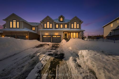 8 Strathmore Pl, Barrie, ON, L4N0K1 | Card Image