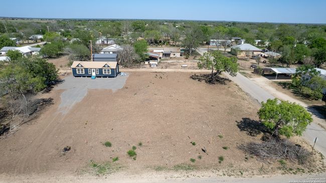 808 Austin St, Home with 0 bedrooms, 0 bathrooms and null parking in Sabinal TX | Image 18