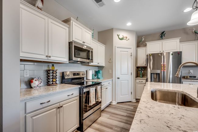 5077 Gladstone Dr, House other with 4 bedrooms, 2 bathrooms and 4 parking in Conway SC | Image 4