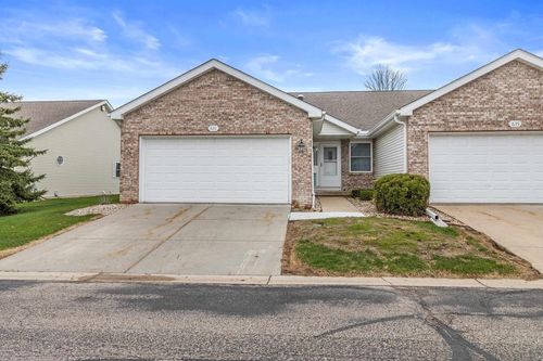 631 Cardinal Way, Sun Prairie, WI, 53590 | Card Image