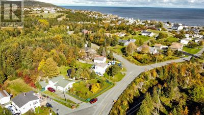 937 Pouch Cove Line, House other with 3 bedrooms, 1 bathrooms and null parking in Pouch Cove NL | Image 2